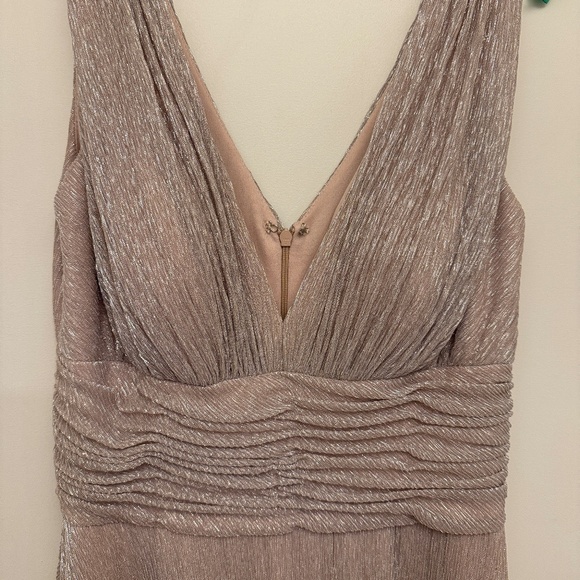 Long shiny Gown - Picture 2 of 2